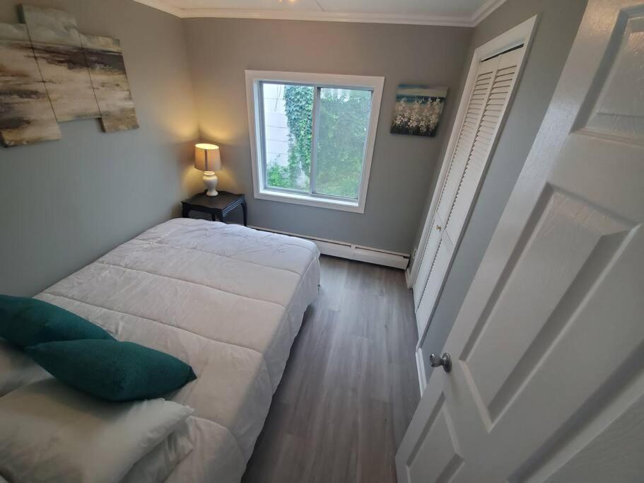 Beachy Bay Breeze Bungalow 2Br With Parking And Close To Many Amenities. West Haven Eksteriør bilde