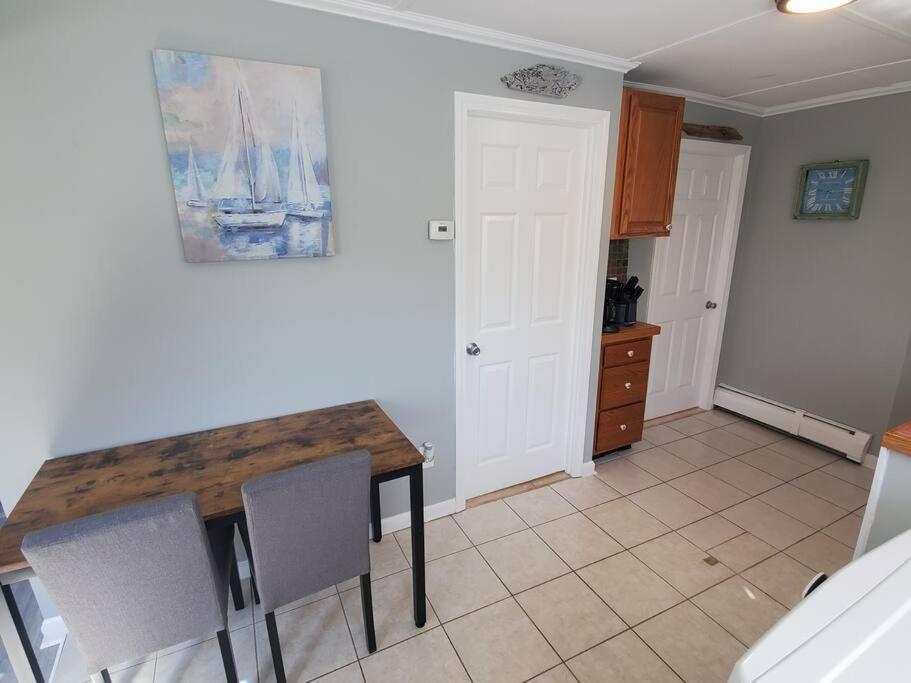 Beachy Bay Breeze Bungalow 2Br With Parking And Close To Many Amenities. West Haven Eksteriør bilde